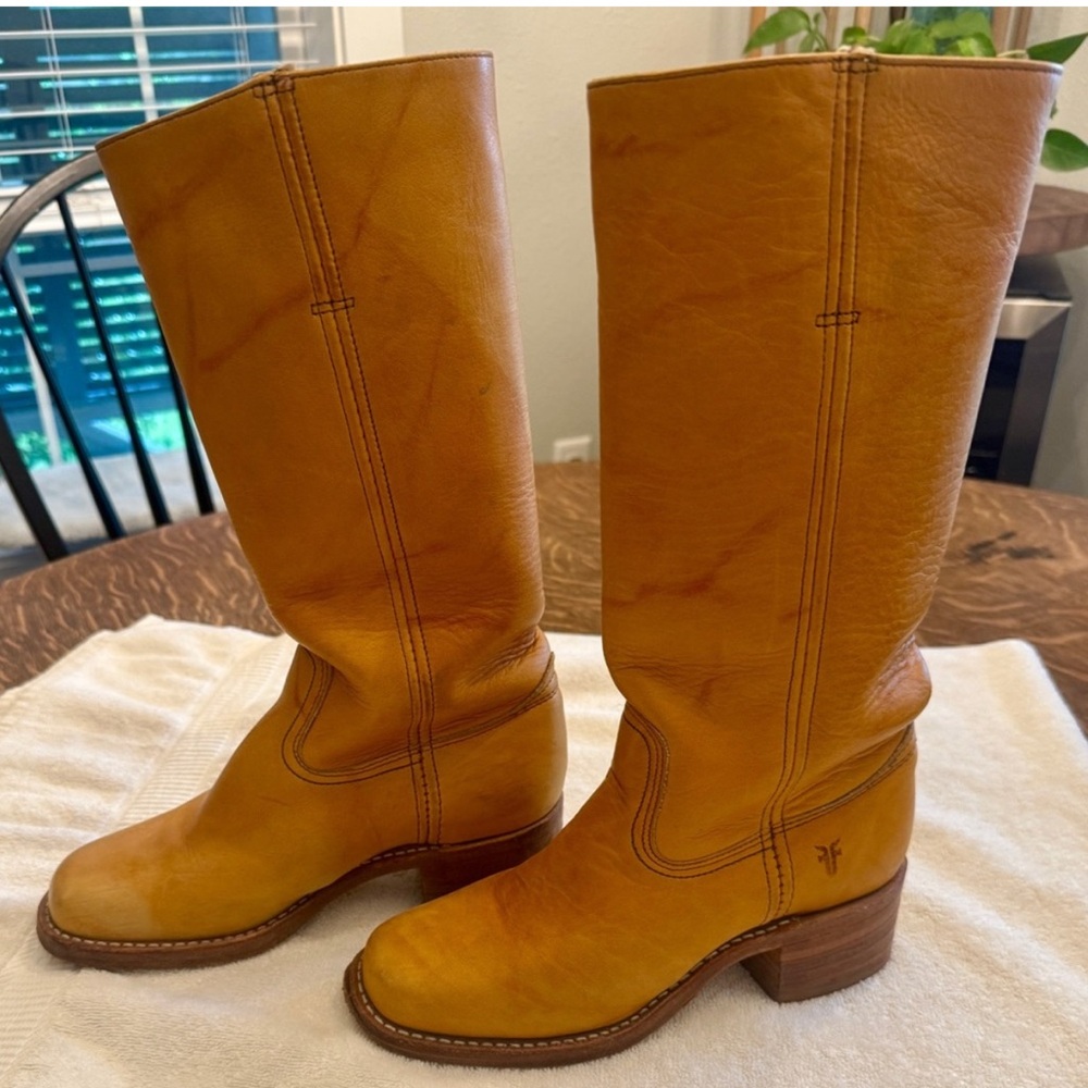 Frye Women's banana Leather campus Boots like new